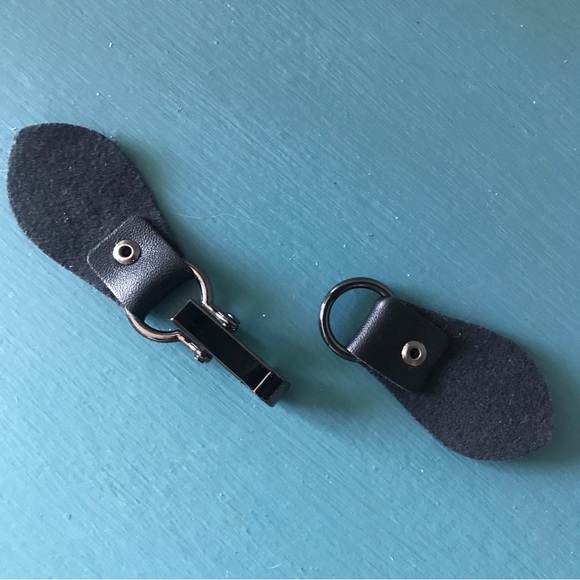 NEW Set of 8 Black Leather Tab Closure Buckle - Picture 4 of 4